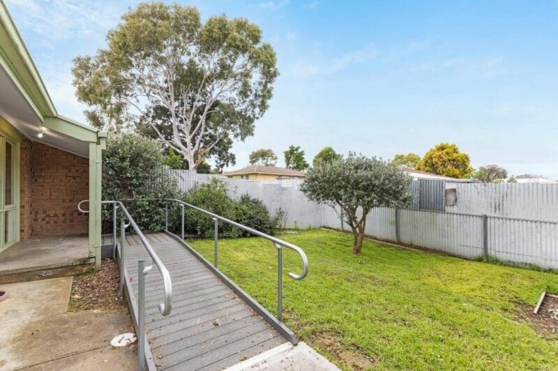 Accessible unit in quiet Huntfield Heights